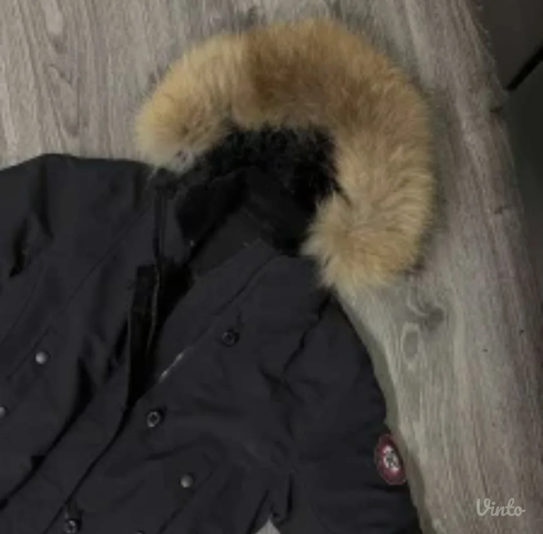 Jakna s prirodno krzno