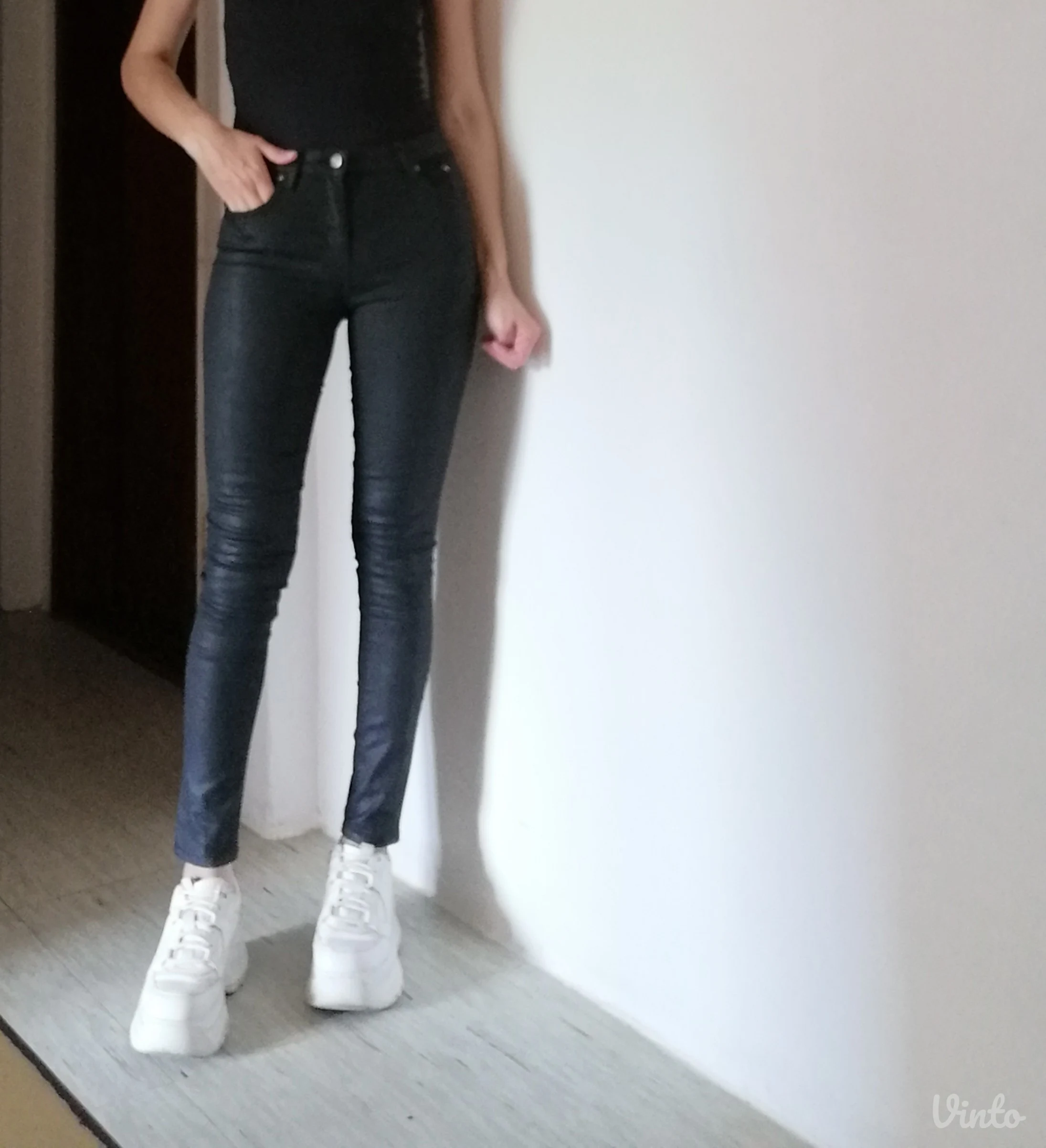 Mango kozne pantalone xs34