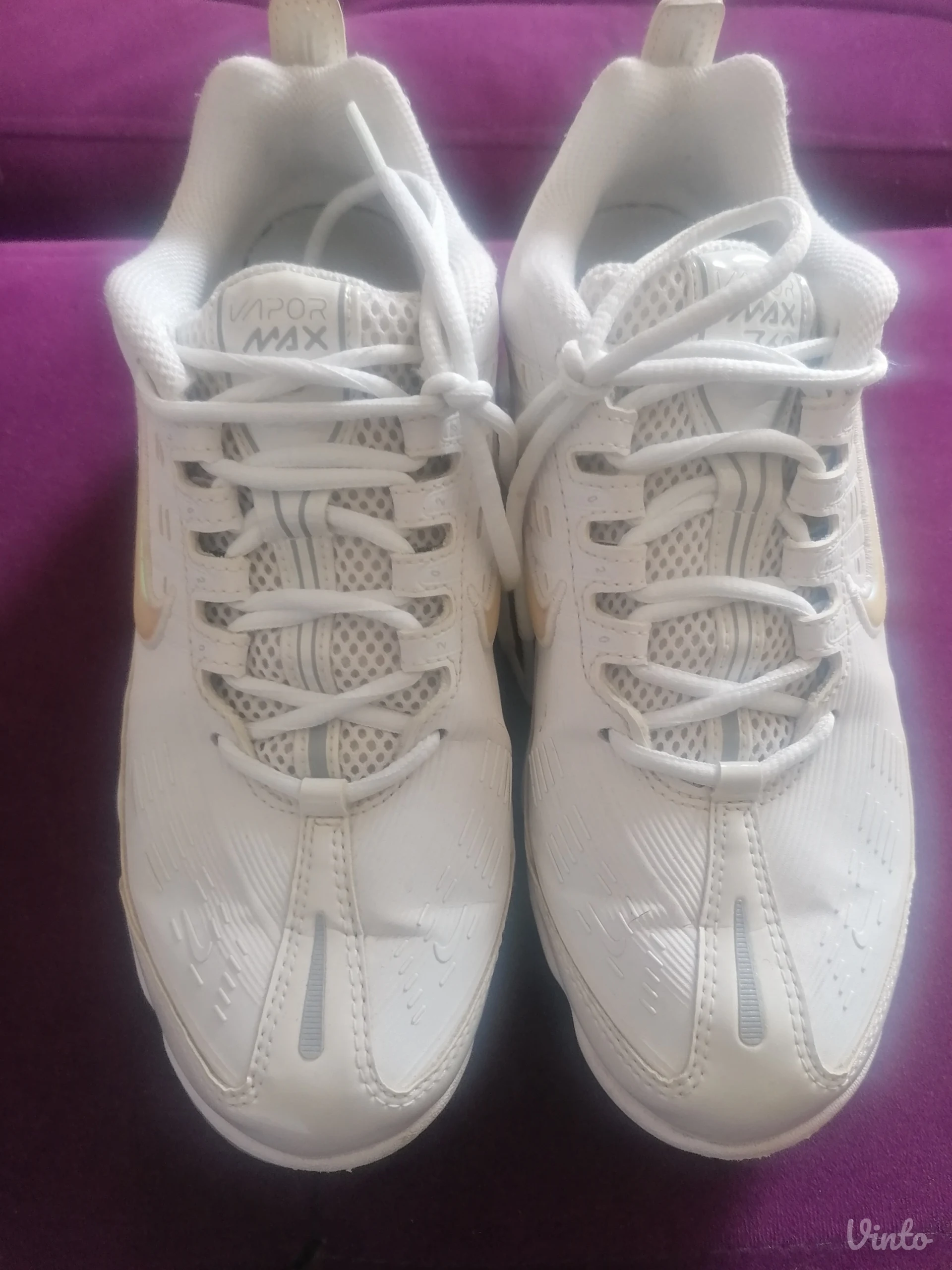 Nike 720 38, vapormax 39 bele