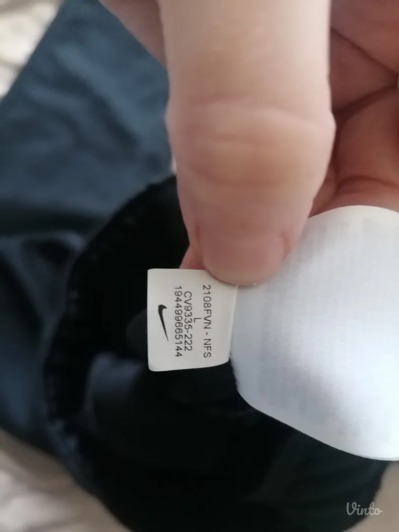 Nike trenerka deciji L i nike majica xs xs s