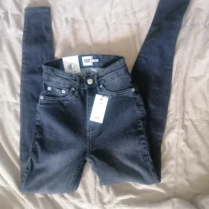 Farmerke 157 xxs i xs