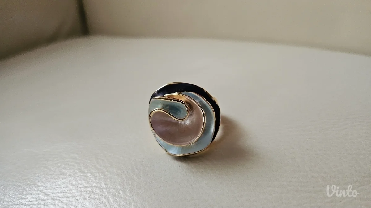 Statement emajl chunky flower prsten, novo