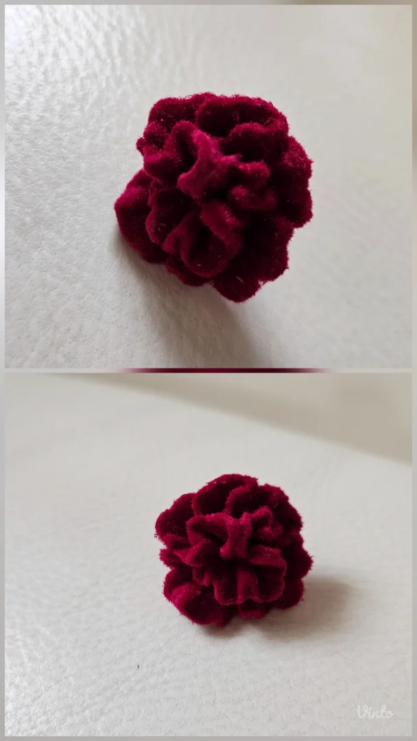 Atraktivne velved flower stud minđuše, novo