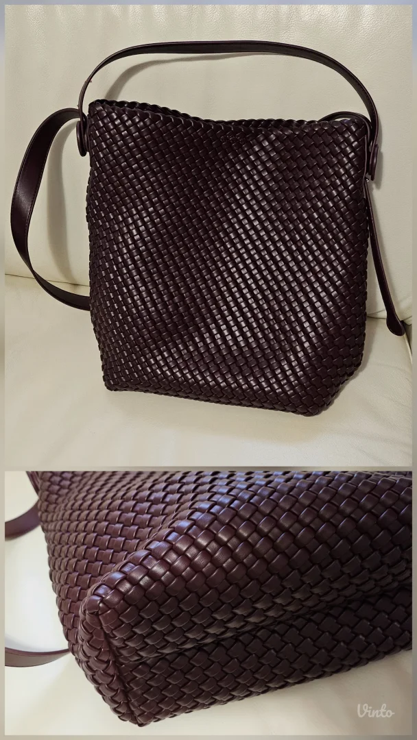 Kožna pletena bucket bag sa neseserom, hobo