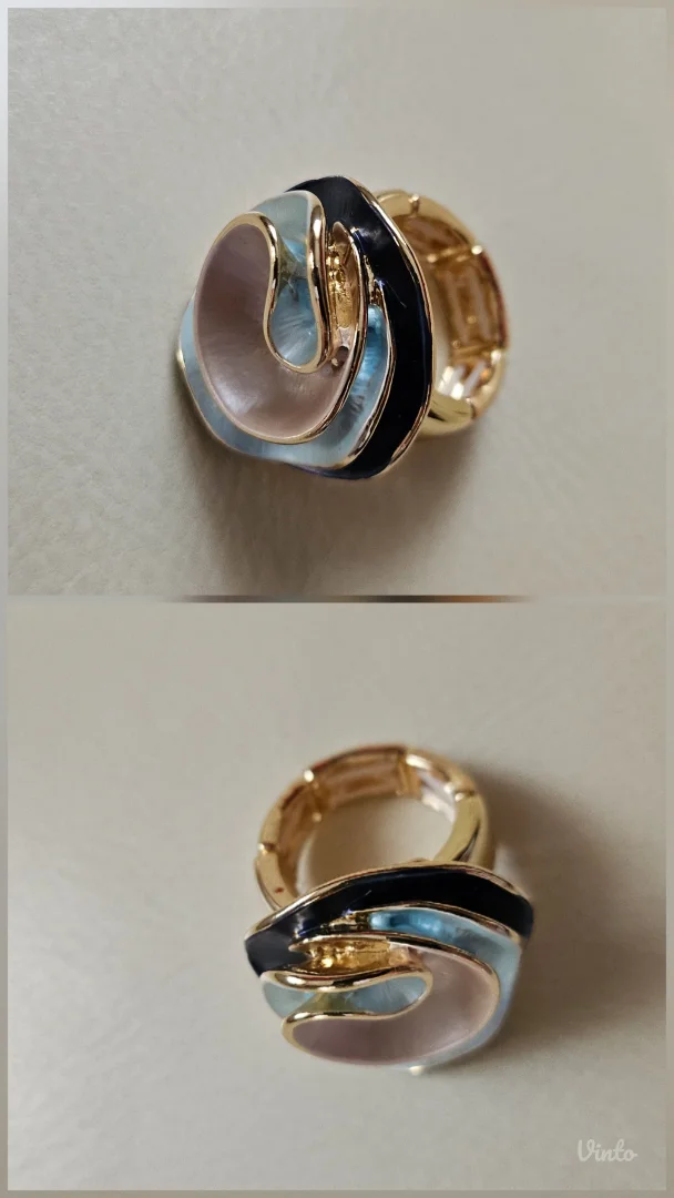 Statement emajl chunky flower prsten, novo