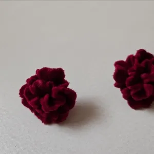 Atraktivne velved flower stud minđuše, novo