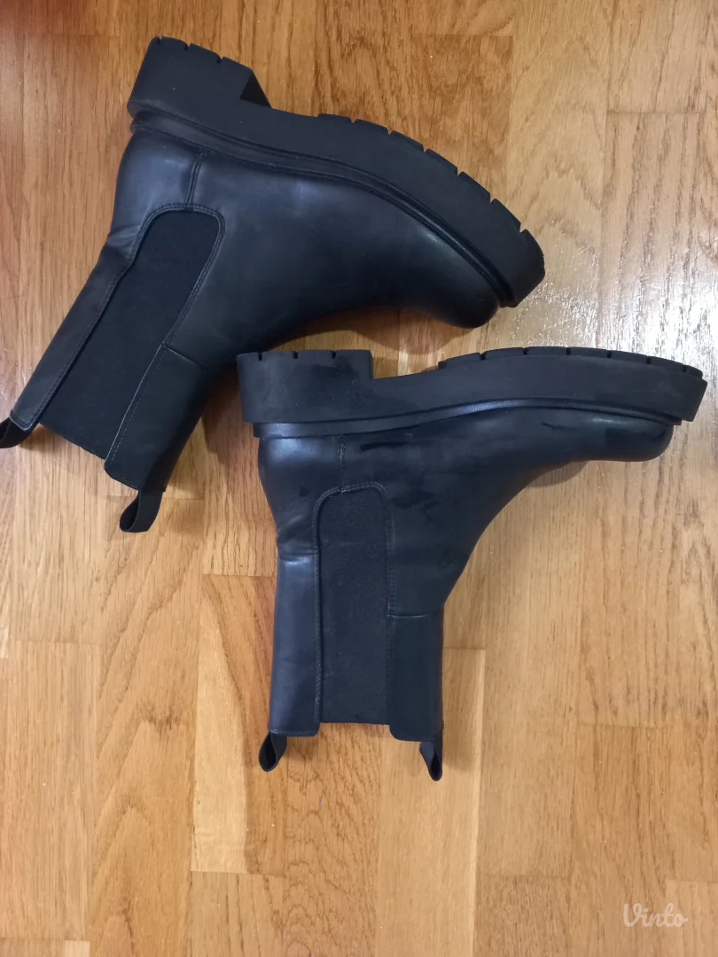 NOVE H&M MARTINKE! 🏷