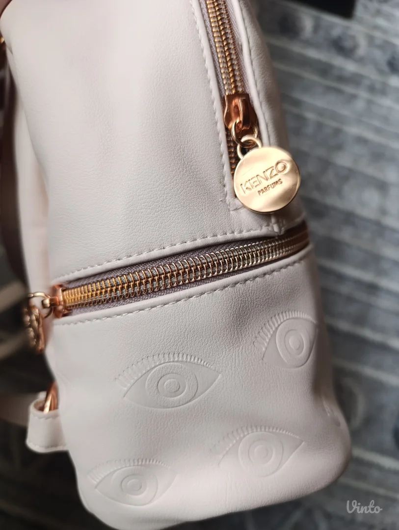 Nov Kenzo ranac puder roze boje