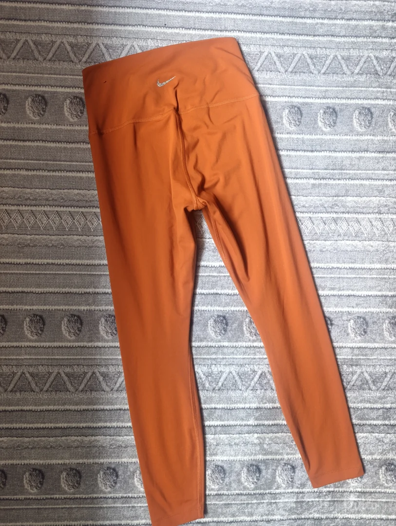 Nike dri fit Yoga helanke vel M