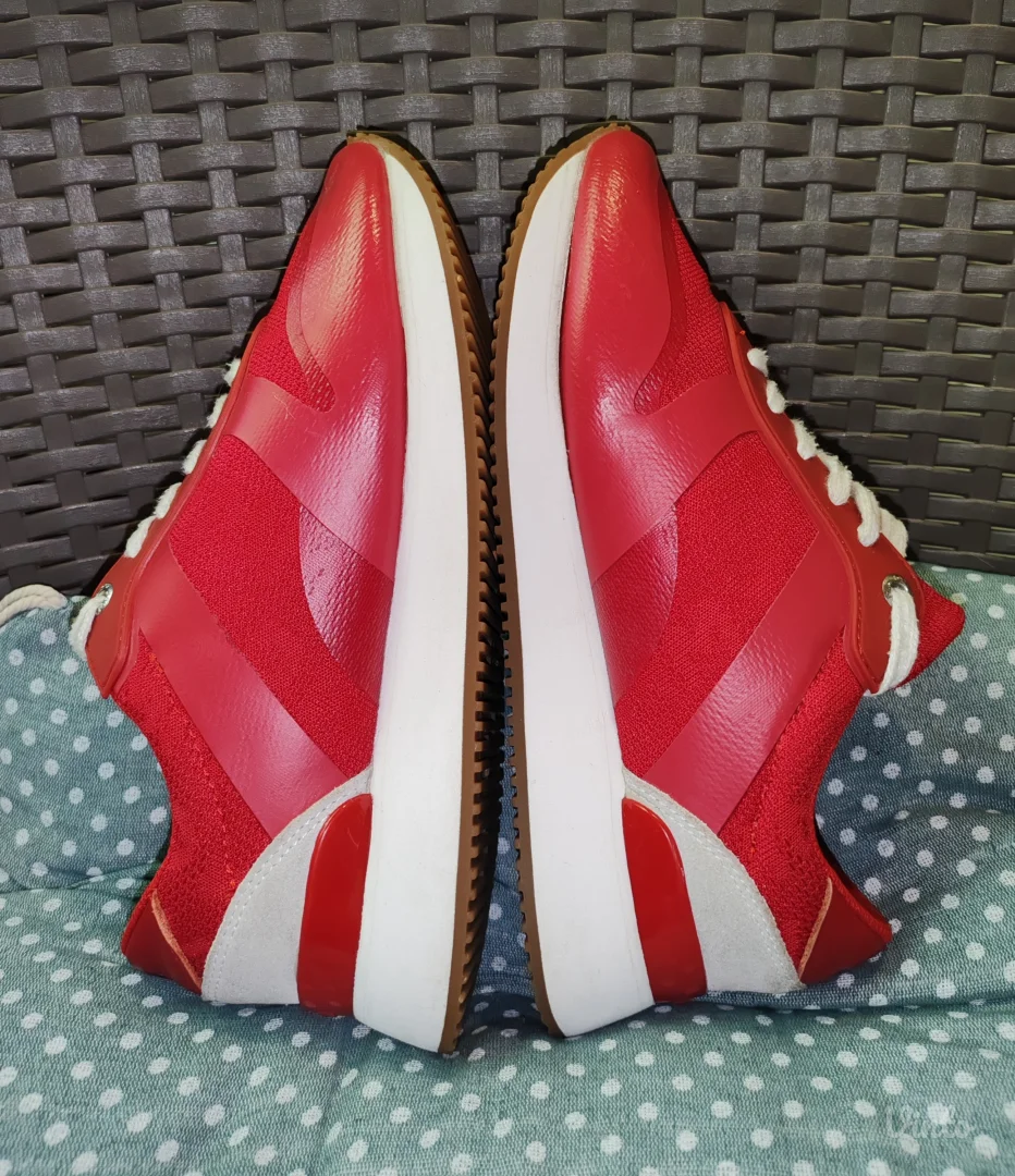 Original Tommy Hilfiger patike 36