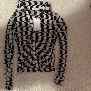 Stradivarius košuljica-bluzica NOVO