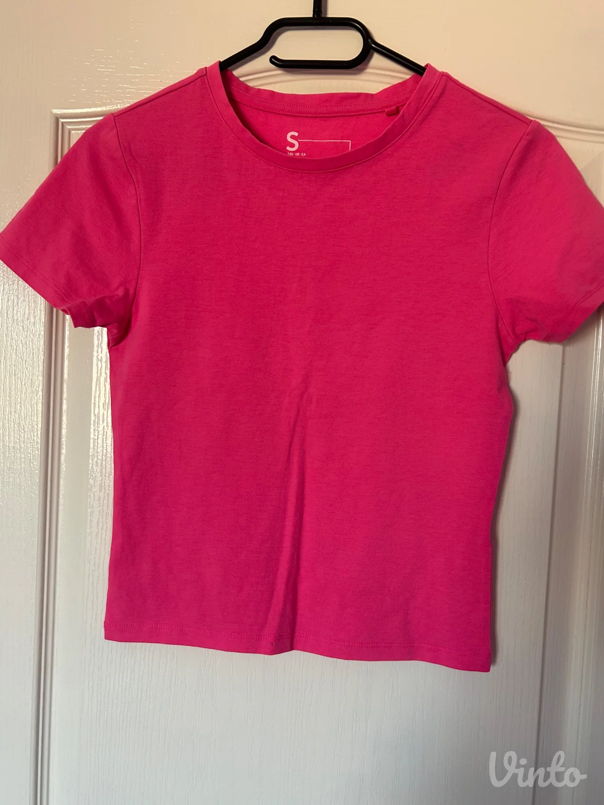 Pink crop majica