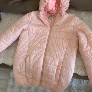 Roze decija jakna