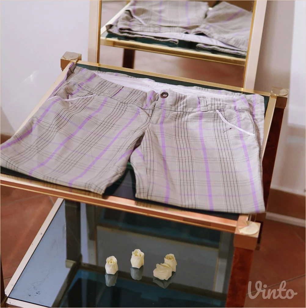 5.3. Sive karirane klasične pantalone L