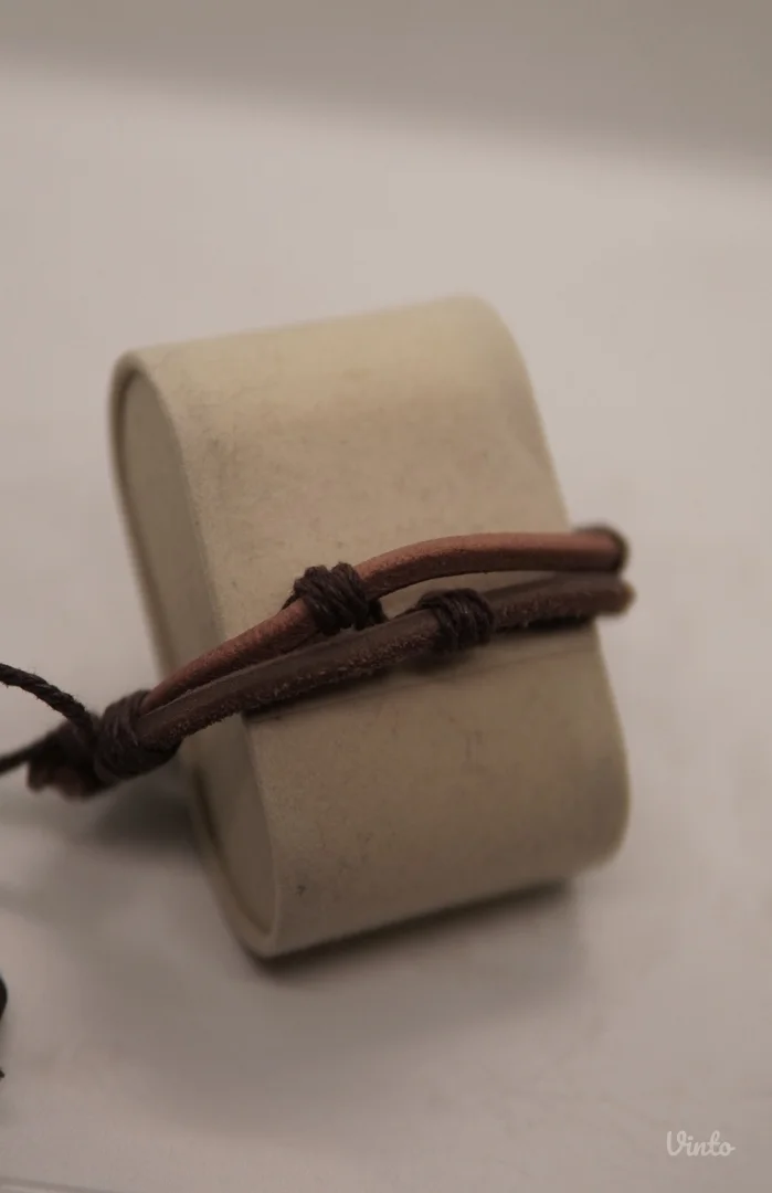 9.7. Muška narukvica od braon kože