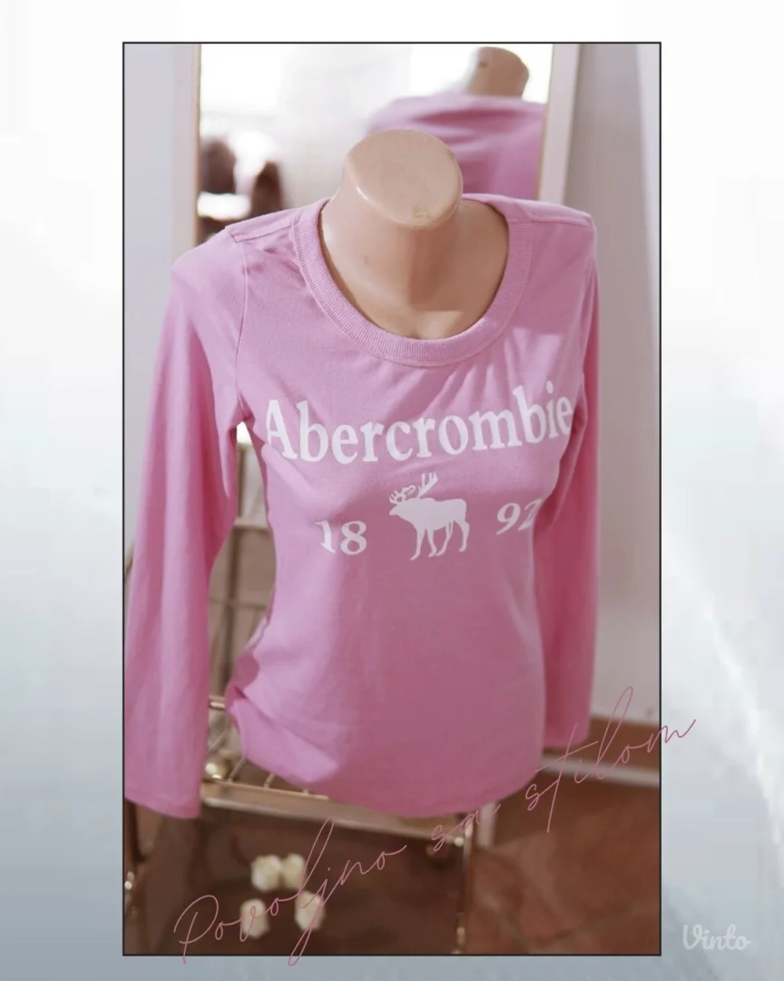 4.5. Roza Abercrombie efektna majica S