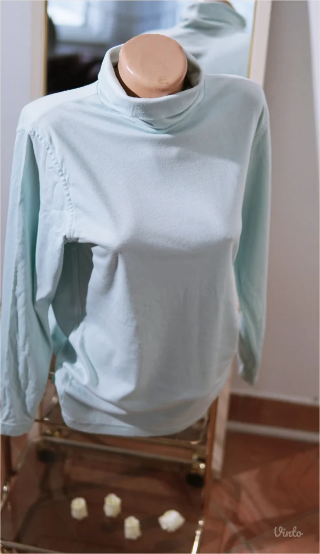 4.6. Svetloplava ženska M rolka