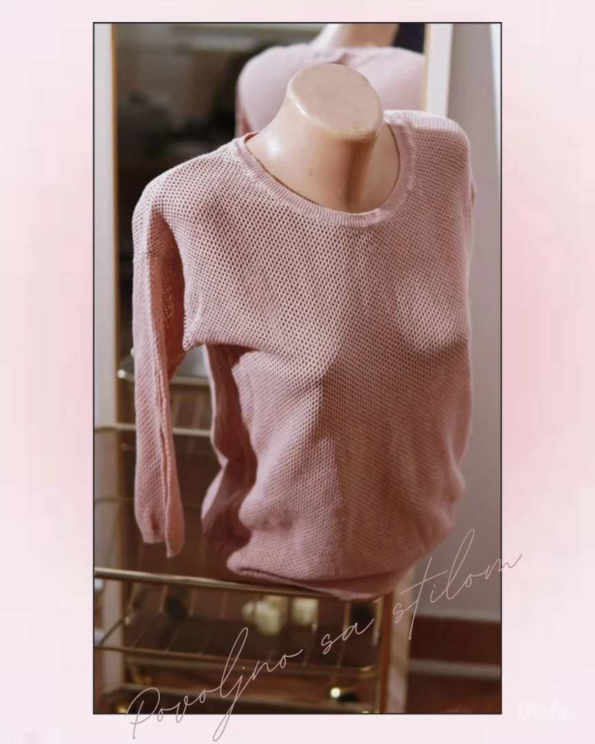 6.2. Puder roze C&A tanji džemper L