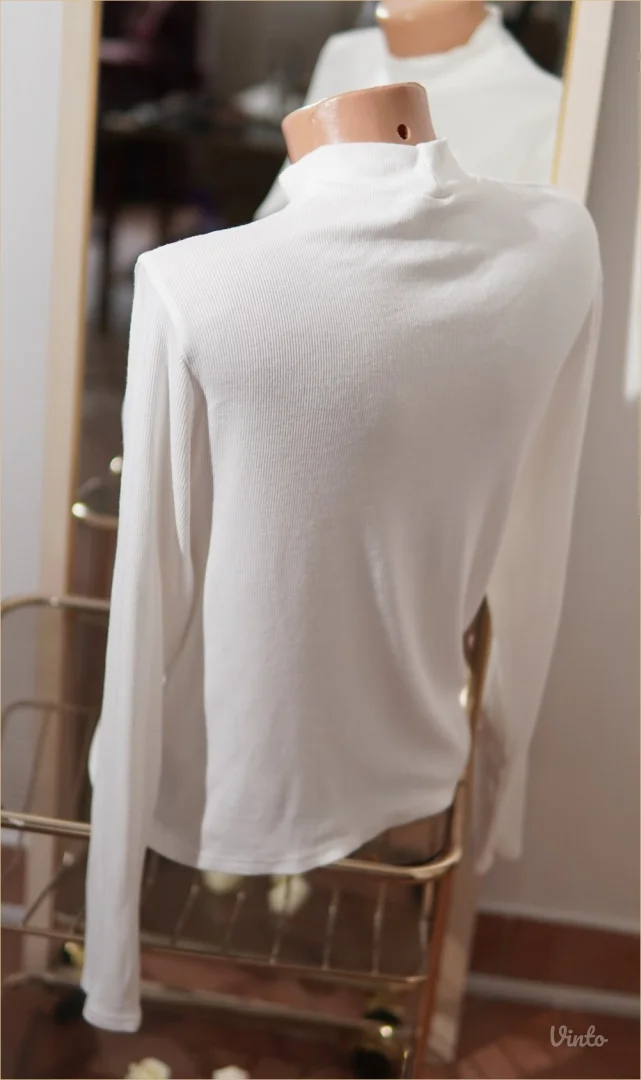 6.2. Bela elegantna rolka M