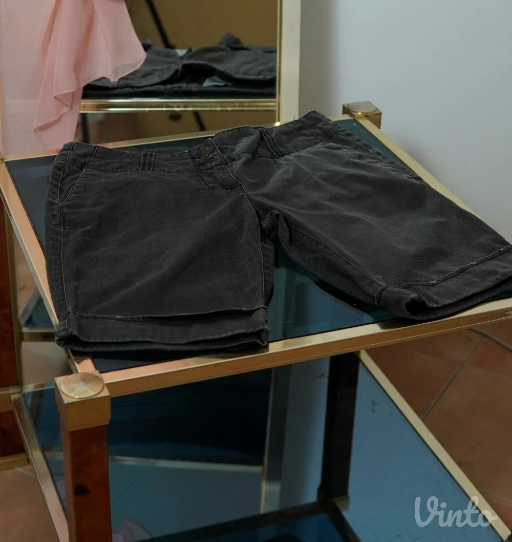 5.2.2. Pamučne tamnosive bermude S Style Level / Akcija