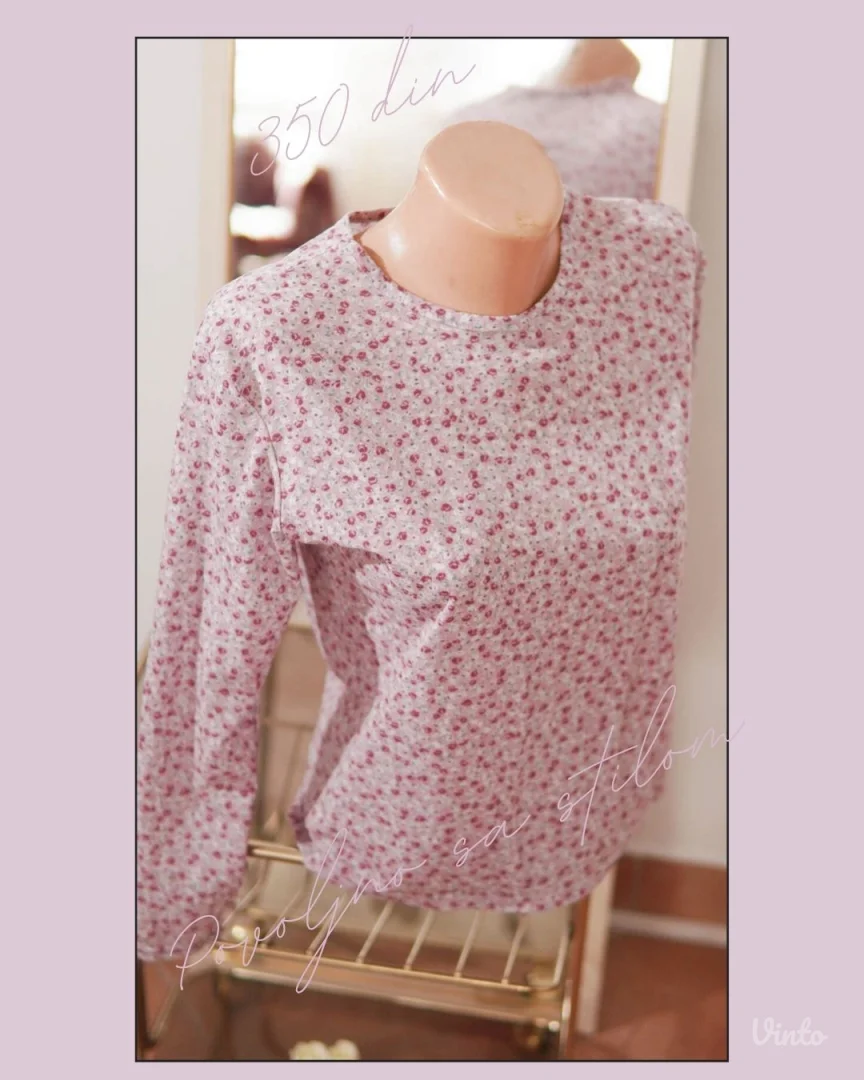4.5. Majica roze na cvetiće M