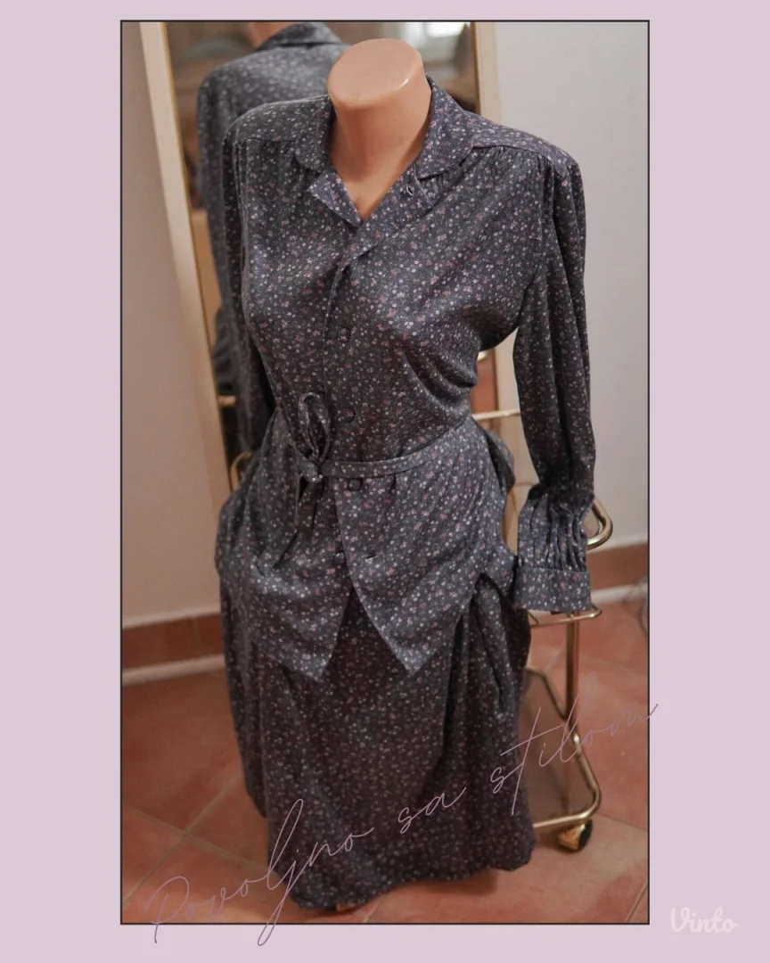 6.6.2. Komplet L cvetni bluza suknja