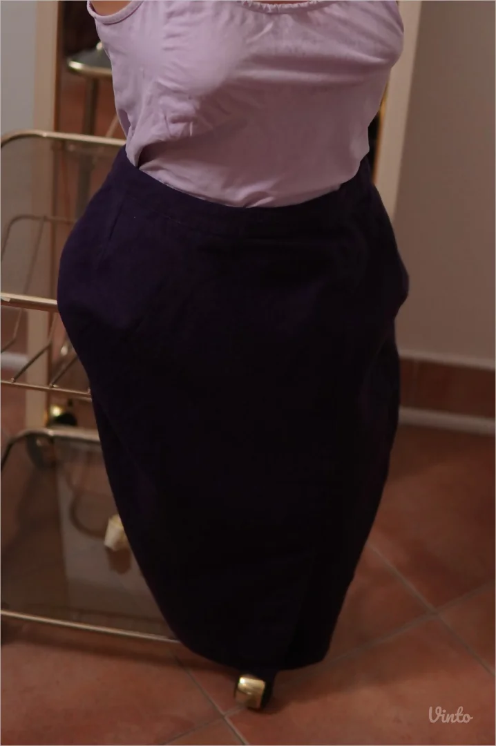 2.4.2. Ljubičasta štofana suknja L