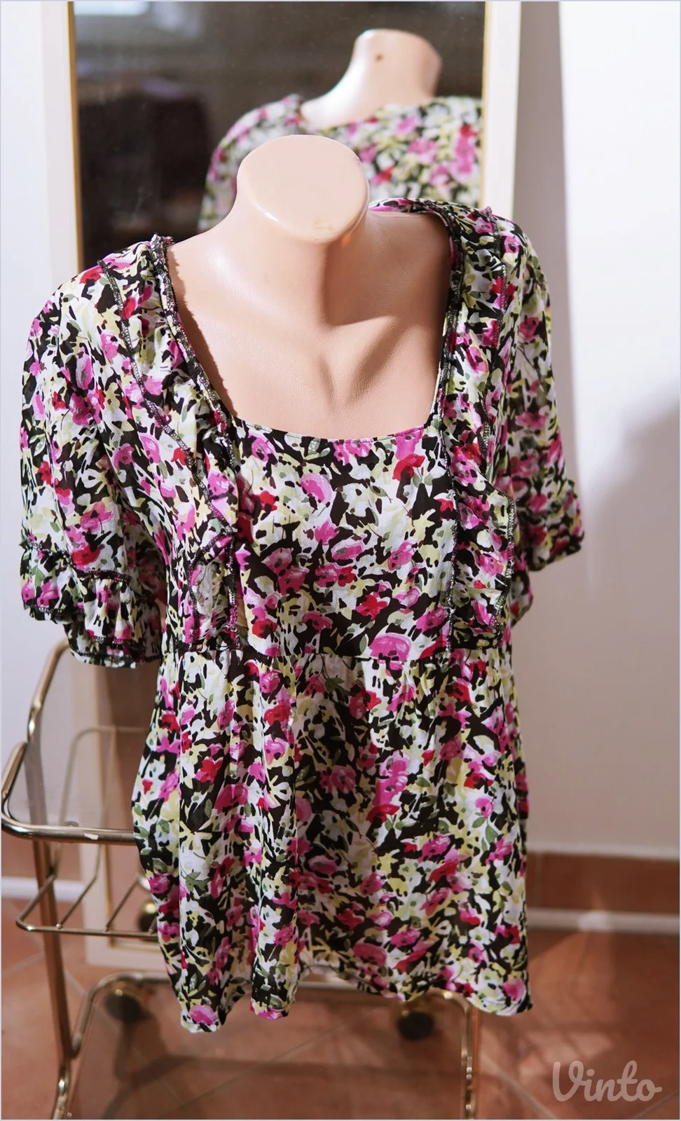 3.3. Lagana šarena cvetna bluza XL