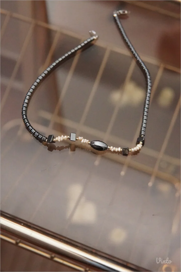 9.1. Elegantna ogrlica od hematita i perli