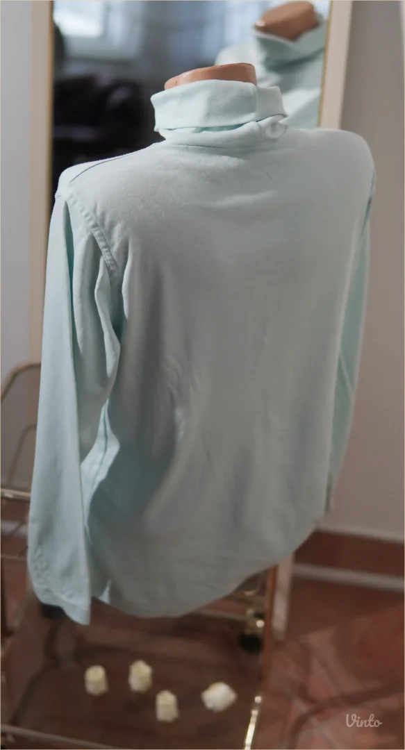 4.6. Svetloplava ženska M rolka