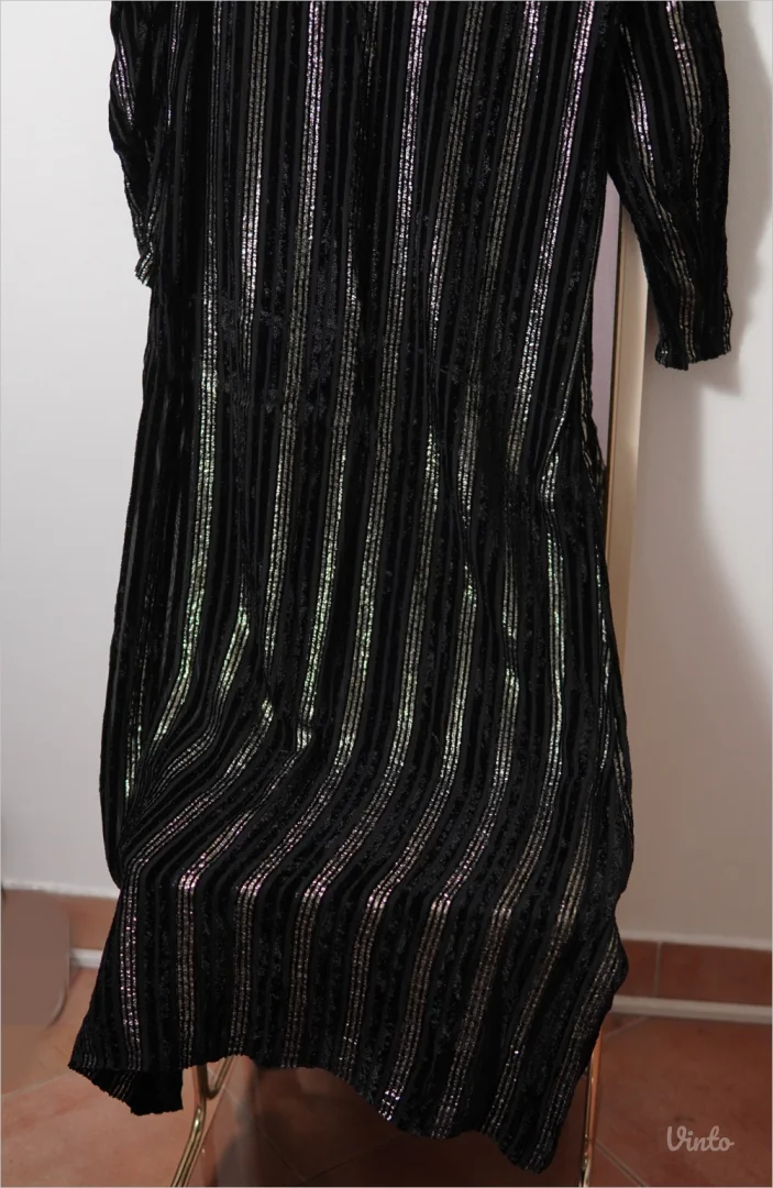 1.5. Svečana unikatna crna haljina L