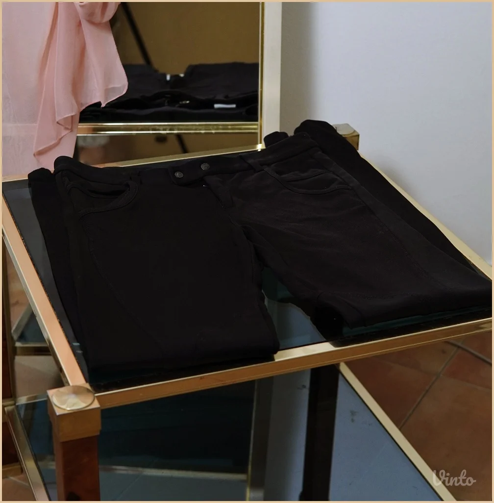 5.4.2. Crne skinny pantalone cigaret kroja S