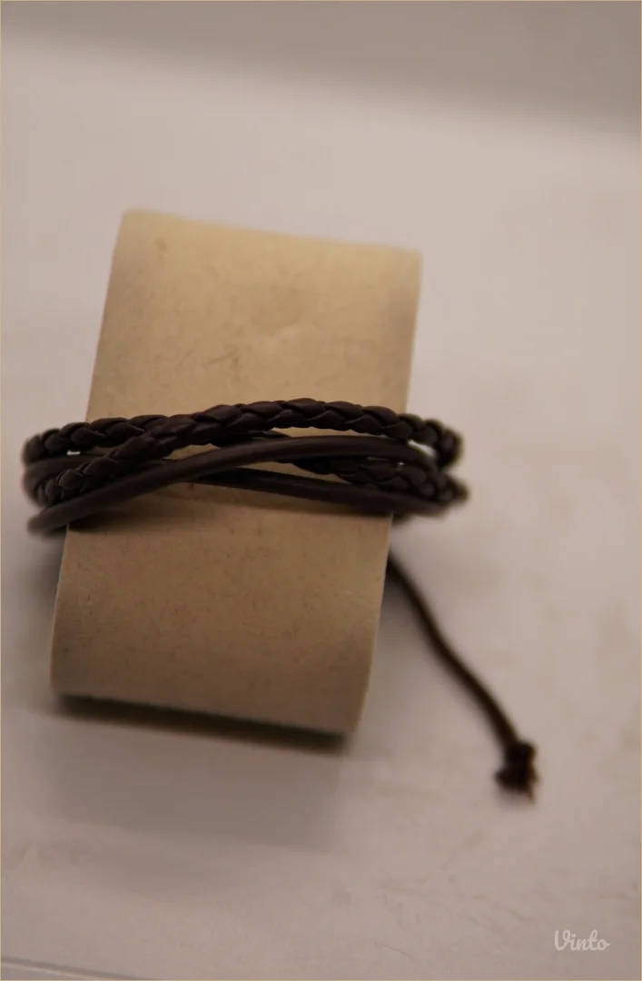 9.7. Muška narukvica tamno braon