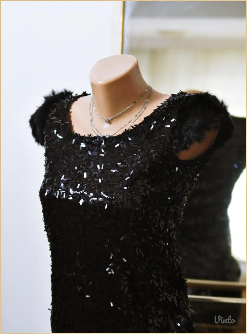 1.5. Glam S crna mini haljina sa šljokicama