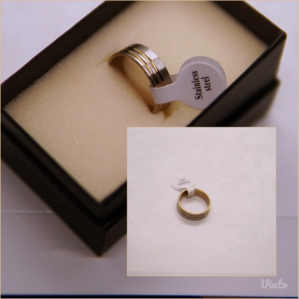 9.6.19.20. Nov elegantan muški prsten u dve boje