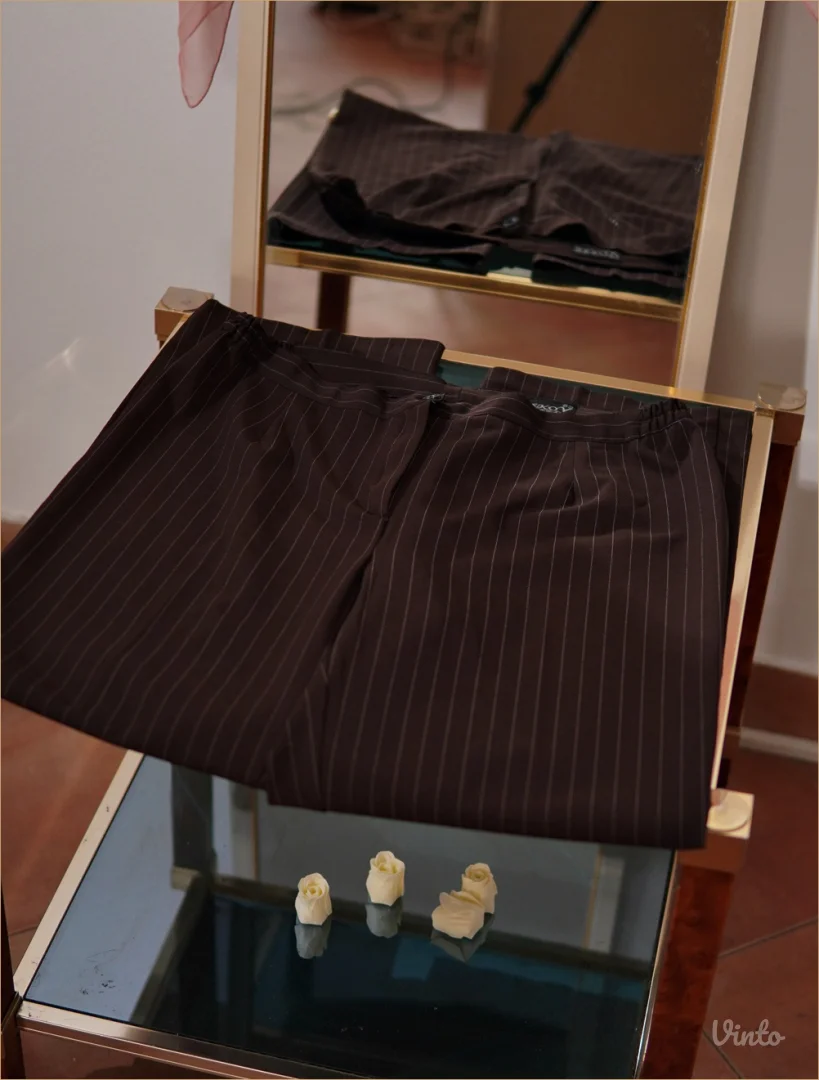 5.4.2. Bekov braon pantalone na pruge L