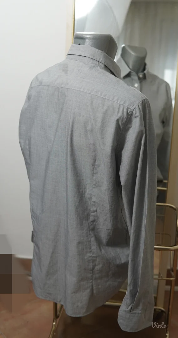 7.5.2. H&M siva muska kosulja Slim Fit L