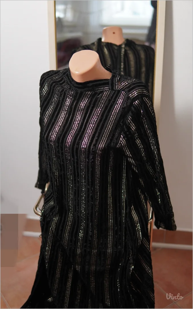 1.5. Svečana unikatna crna haljina L