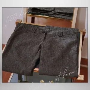 5.4.3. Elegantne sive zimske pantalone L