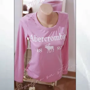 4.5. Roza Abercrombie efektna majica S