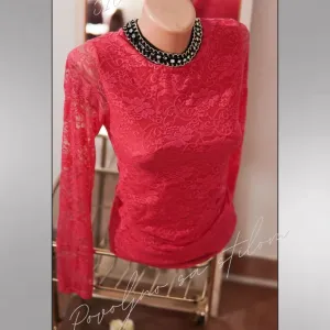 4.5. Ekskluzivna pink majica sa čipkom S