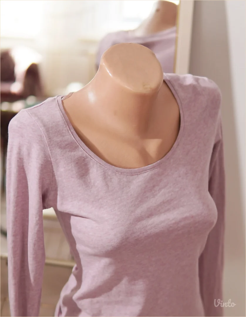 4.5. H&M roza majica sa dugim rukavima XS