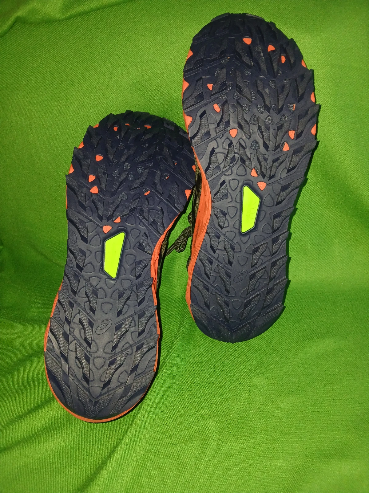 Patike Ascis Gel Trabuco 10