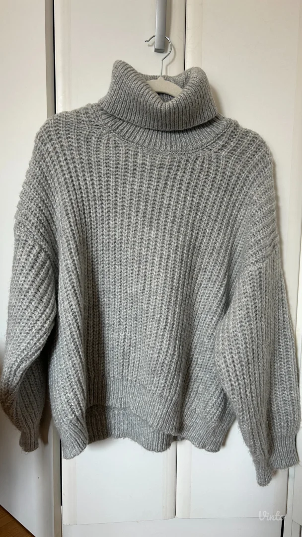 Stradivarius džemper