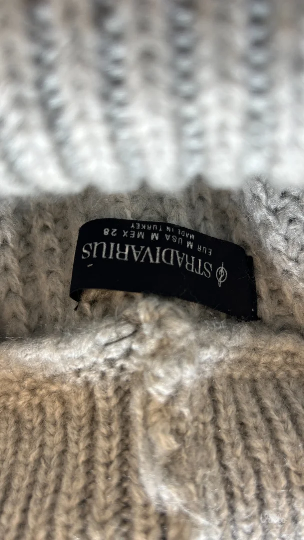 Stradivarius džemper