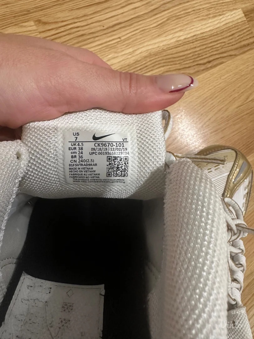 Nike kožne ženske patike