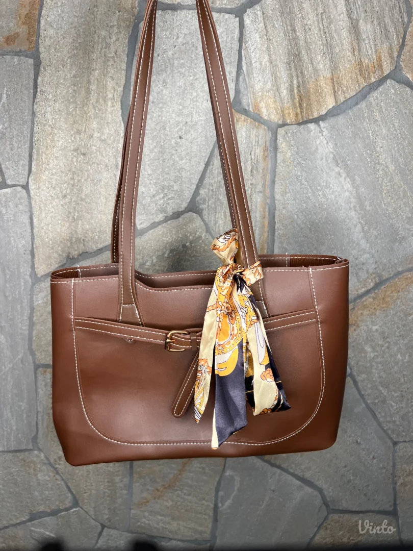 Braon prelepa torba, nova