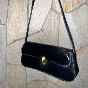 Crna novogodisnja nova torbica