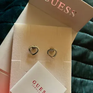 Nove guess mindjuše