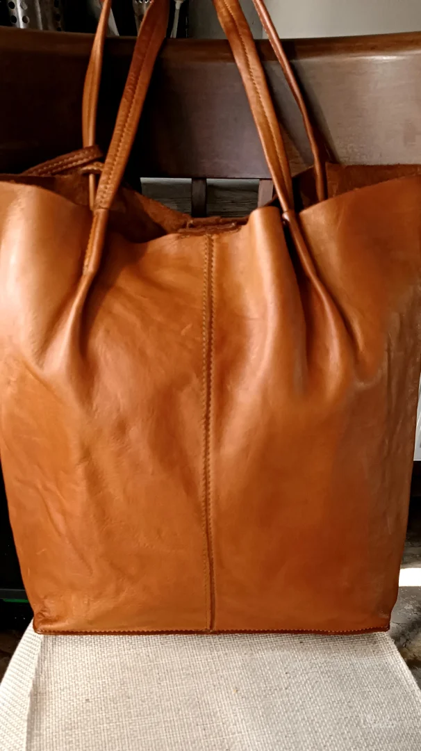 Prelepa kožna tašna iz Firence NOVO